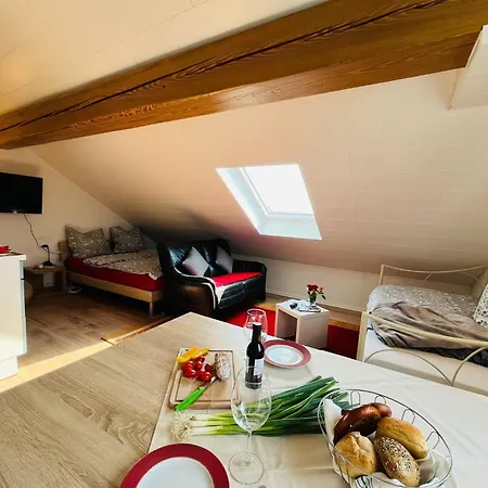 Appartments - Stromberg & Zabergaeu Lejlighed *